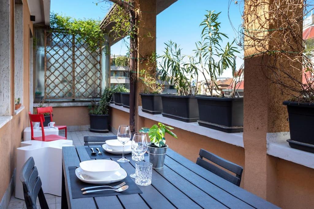 Apartamento Ennio'S Nest - Private Terrace Milán Exterior foto